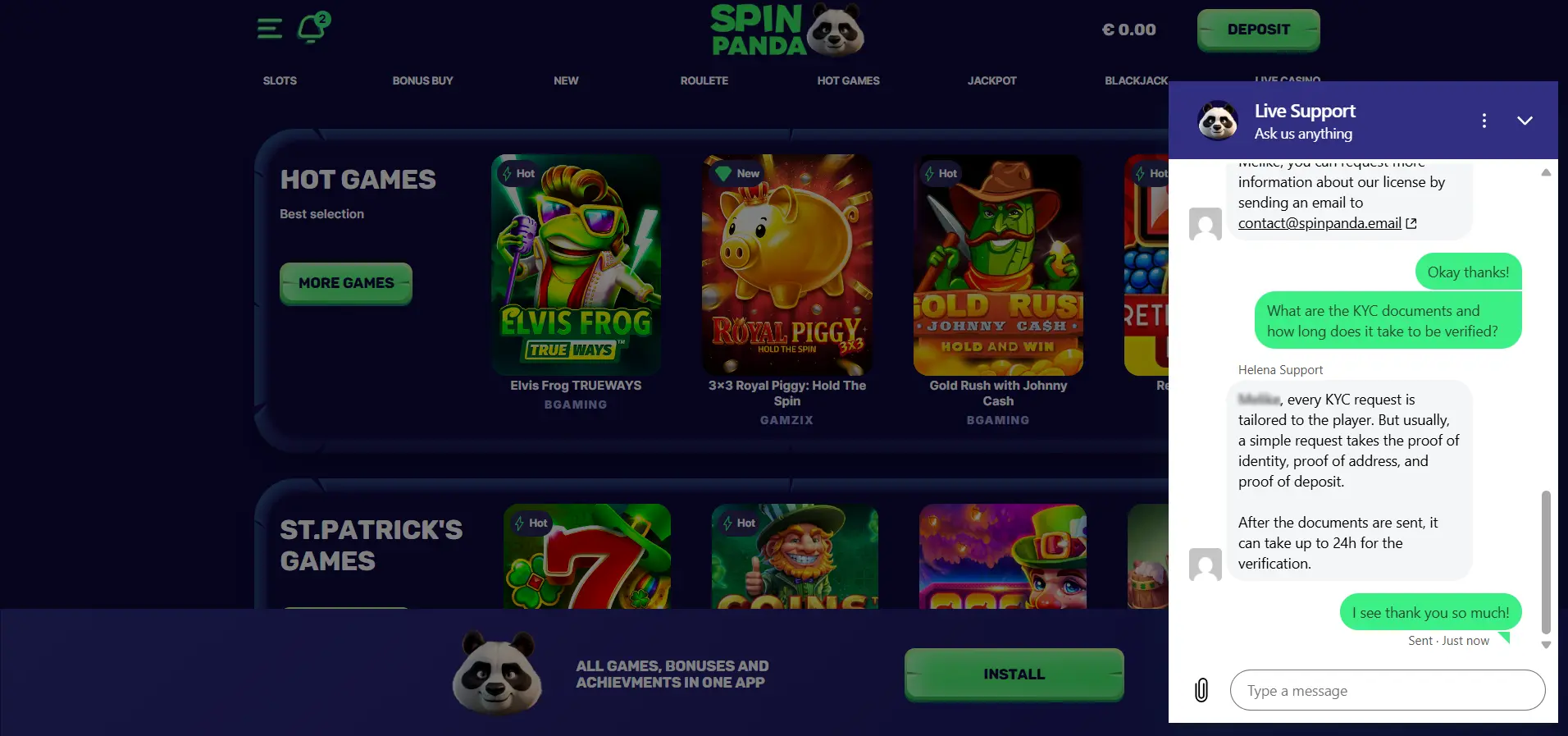 SpinPanda's live support on its main page against a blue background.