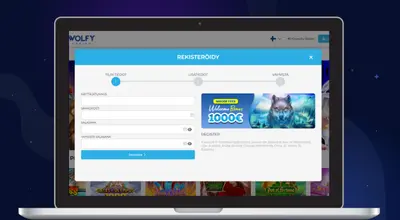 Tietokoneen näyttö, jossa näkyvät VISA, älypuhelinmaksu ja Bitcoin-siirrot.