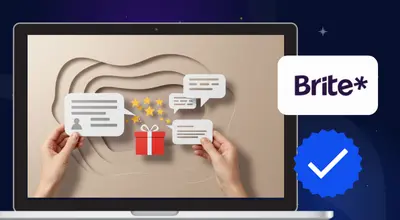 Kannettavan ruudulla lahjarasia, puhekuplia ja Brite-logo